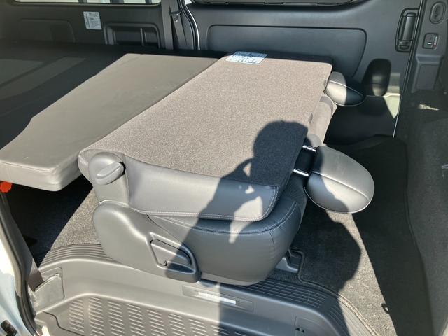 ハイエースバン スーパーＧＬ　ダークプライムＩＩ　寒冷地仕様／デジタルミラー／全方位カメラ／ナビＴＶ／ＥＴＣ／社外アルミ／フロントエアロ／ローダウン／ベッドキット（55枚目）