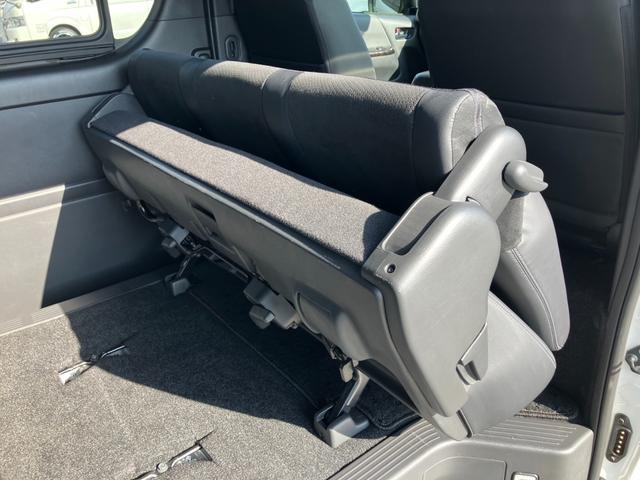 ハイエースバン スーパーＧＬ　ダークプライムＩＩ　寒冷地仕様／デジタルミラー／全方位カメラ／ナビＴＶ／ＥＴＣ／社外アルミ／フロントエアロ／ローダウン／ベッドキット（56枚目）