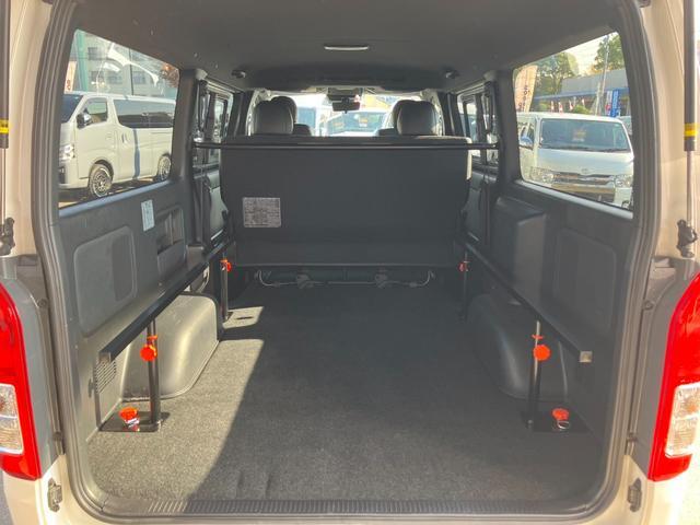 ハイエースバン スーパーＧＬ　ダークプライムＩＩ　寒冷地仕様／デジタルミラー／全方位カメラ／ナビＴＶ／ＥＴＣ／社外アルミ／フロントエアロ／ローダウン／ベッドキット（58枚目）