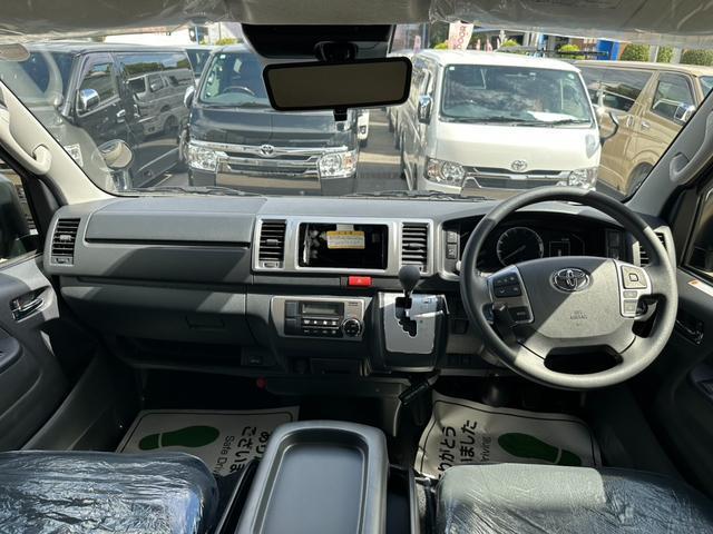 ハイエースバン ロングスーパーGL アースカラーパッケージ/パノラミックビューモニタ/デジタルインナーミラー/両側パワースライドドア/スマートキー&プッシュスタート/LEDヘッドライト/トヨタセーフティセンス/純正オプションアルミ(14枚目)