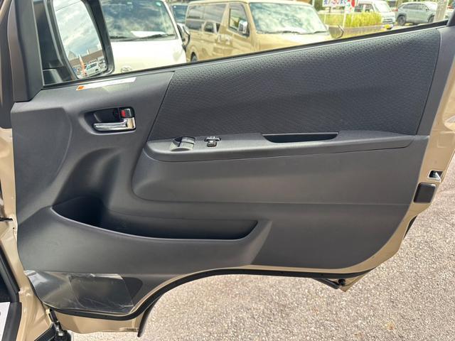 ハイエースバン ロングスーパーGL アースカラーパッケージ/パノラミックビューモニタ/デジタルインナーミラー/両側パワースライドドア/スマートキー&プッシュスタート/LEDヘッドライト/トヨタセーフティセンス/純正オプションアルミ(42枚目)