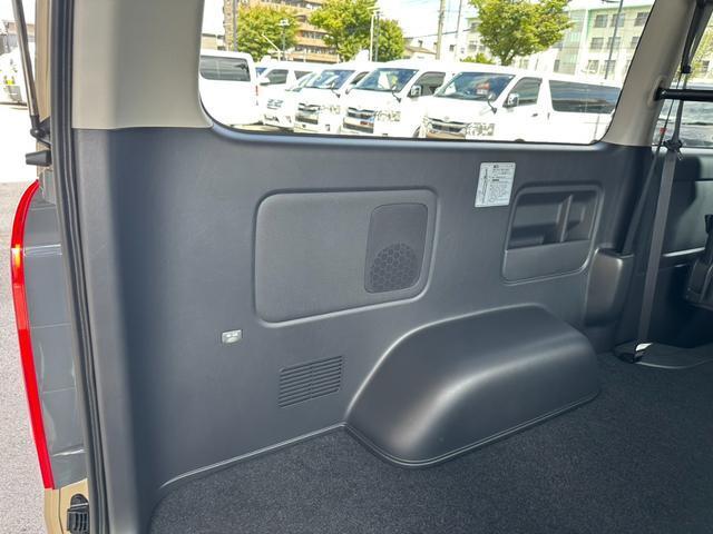 ハイエースバン ロングスーパーGL アースカラーパッケージ/パノラミックビューモニタ/デジタルインナーミラー/両側パワースライドドア/スマートキー&プッシュスタート/LEDヘッドライト/トヨタセーフティセンス/純正オプションアルミ(57枚目)