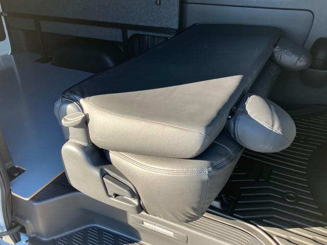 ハイエースバン スーパーGL ダークプライムII BIG-Xナビ/Bカメラ/デジタルインナーミラー/ETC/HDMI/GR8センターコンソール/両側パワースライドドア/コーナーセンサー/LEDヘッド/スマートキー&プッシュスタート/ベッドキット(55枚目)