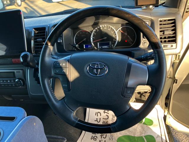 ハイエースバン スーパーGL ダークプライムII 4WD/ボディラッピングカーキ/BIG-Xナビ/天吊りモニタ/Bカメラ/サブバッテリー/ベッドキット/セカンドテーブル/社外デジタルミラー/社外アルミ/LEDヘッド/ルーフキャリア/外部電源あり(45枚目)