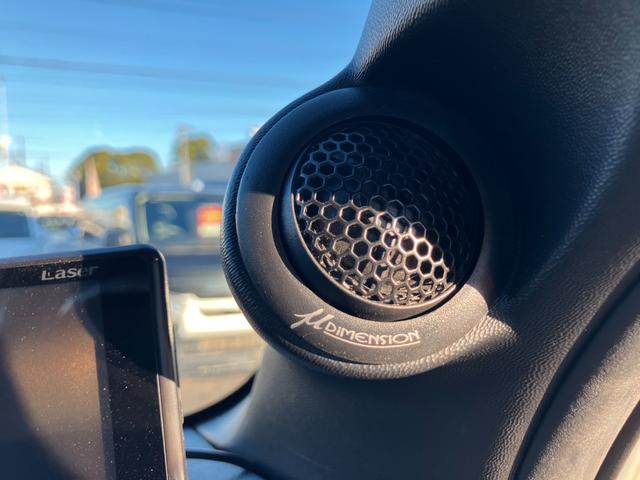 ハイエースバン スーパーGL ダークプライムII 4WD/ボディラッピングカーキ/BIG-Xナビ/天吊りモニタ/Bカメラ/サブバッテリー/ベッドキット/セカンドテーブル/社外デジタルミラー/社外アルミ/LEDヘッド/ルーフキャリア/外部電源あり(48枚目)