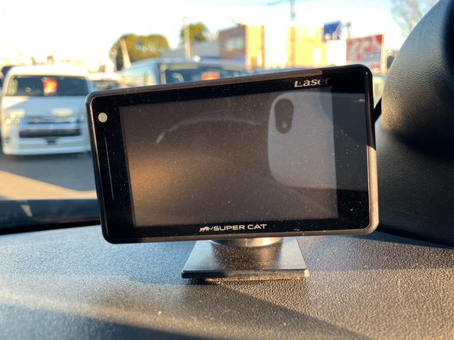 ハイエースバン スーパーGL ダークプライムII 4WD/ボディラッピングカーキ/BIG-Xナビ/天吊りモニタ/Bカメラ/サブバッテリー/ベッドキット/セカンドテーブル/社外デジタルミラー/社外アルミ/LEDヘッド/ルーフキャリア/外部電源あり(49枚目)