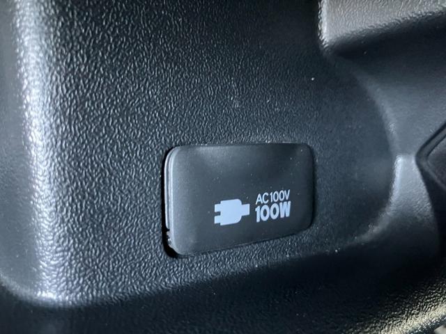 ハイエースバン スーパーGL ダークプライムII 4WD/ボディラッピングカーキ/BIG-Xナビ/天吊りモニタ/Bカメラ/サブバッテリー/ベッドキット/セカンドテーブル/社外デジタルミラー/社外アルミ/LEDヘッド/ルーフキャリア/外部電源あり(50枚目)