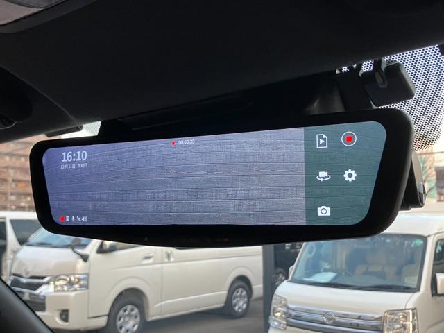 ハイエースバン スーパーＧＬ　ダークプライムＩＩ　ＢＩＧ－Ｘナビ／Ｂカメラ／／ＥＴＣ／ベッドキット／社外センターコンソール／ＬＥＤヘッドライト／スマートキー＆プッシュスタート／サイドバイザー／社外シートカバー／セーフティセンス／ＡＣ１００Ｖ電源（19枚目）