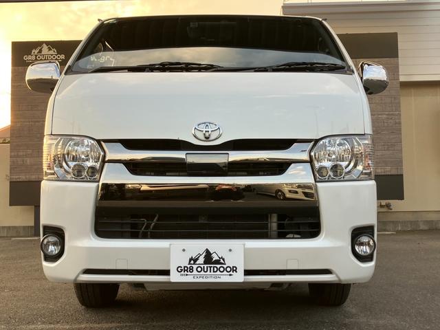 ハイエースバン スーパーＧＬ　ダークプライムＩＩ　ＢＩＧ－Ｘナビ／Ｂカメラ／／ＥＴＣ／ベッドキット／社外センターコンソール／ＬＥＤヘッドライト／スマートキー＆プッシュスタート／サイドバイザー／社外シートカバー／セーフティセンス／ＡＣ１００Ｖ電源（21枚目）