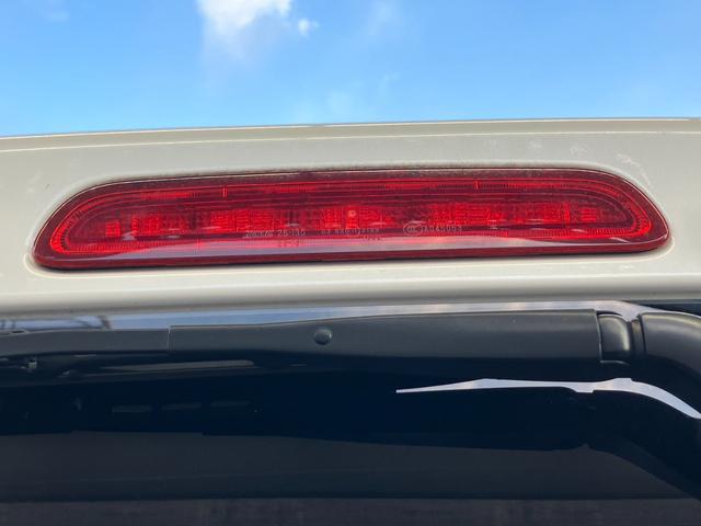 ハイエースバン スーパーＧＬ　ダークプライムＩＩ　ＢＩＧ－Ｘナビ／Ｂカメラ／／ＥＴＣ／ベッドキット／社外センターコンソール／ＬＥＤヘッドライト／スマートキー＆プッシュスタート／サイドバイザー／社外シートカバー／セーフティセンス／ＡＣ１００Ｖ電源（34枚目）