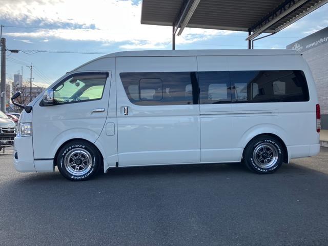 ハイエースバン ＳロングワイドＤＸ　ＧＬパッケージ　４ＷＤ／ハイルーフ５人乗／ナビＴＶ／Ｂカメラ／天吊モニタ／天井スピーカー／社外アルミ／ＧＲ８エアロ／ベッドキット（24枚目）