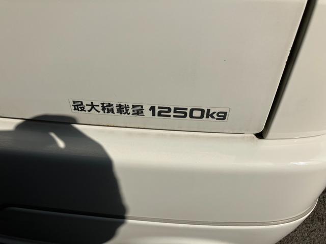 ハイエースバン ロングＤＸ　ＧＬパッケージ　寒冷地仕様／シートカバー／キーレス／ベッドキット／ＥＴＣ／バックカメラ／モデリスタＦスポイラー／新品アルミタイヤ（37枚目）
