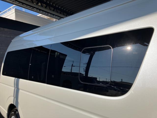 ハイエースワゴン グランドキャビン　４ＷＤ／登録済未使用／３列１０人乗／デジタルミラー／Ｂカメラ／コーナーソナー／ＬＥＤヘッド／スマートキ／パワスラ（33枚目）