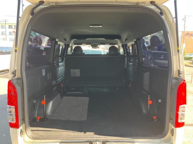 ハイエースバン ロングワイドスーパーＧＬ　ダークプライムＩＩ　１オーナー／ナビＴＶ／Ｂカメラ／ＥＴＣ／ベッドキット／モデリスタフロントスポイラー／社外アルミ／ＬＥＤヘッドライト／スマートキー＆プッシュスタート／サイドバイザー／セーフティセンス／フォグランプ（57枚目）