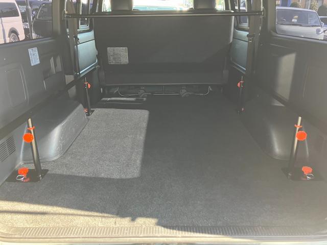 ハイエースバン ロングワイドスーパーＧＬ　ダークプライムＩＩ　１オーナー／ナビＴＶ／Ｂカメラ／ＥＴＣ／ベッドキット／モデリスタフロントスポイラー／社外アルミ／ＬＥＤヘッドライト／スマートキー＆プッシュスタート／サイドバイザー／セーフティセンス／フォグランプ（58枚目）