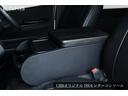 スーパーロングワイドＤＸ　４ＷＤ／大型ナビＴＶ／フリップダウンモニター／ＥＴＣ／アラウンドビューモニター／デジタルインナーミラー／ベッドキット／社外アルミ／ＬＥＤヘッドライト／キーレスエントリー／ハイルーフ（25枚目）
