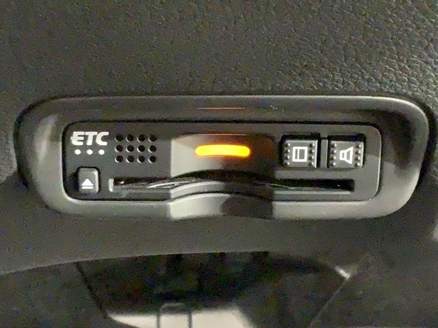 ヴェゼル ハイブリッドZ・ホンダセンシング 最長5年保証 8inchナビ VXM-197VFEi BTオーディオ ドラレコ ETC LEDライト シ-トヒ-タ- クルコン USB TV DVD サイドエアバッグ(14枚目)