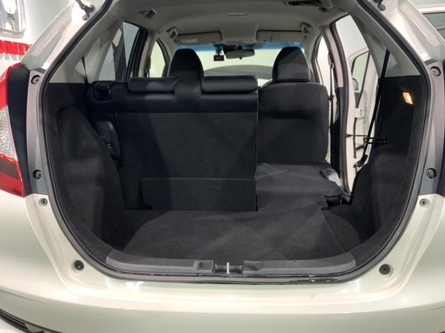 フィット 13G・Lホンダセンシング 最長5年保証 ナビ リヤカメラ BTオ-ディオ ドラレコ ETC LEDライト VSA クルコン アルミ フォグ スマートキー 盗難防止装置 整備記録簿 AAC サイドエアバック USB オートライト(38枚目)