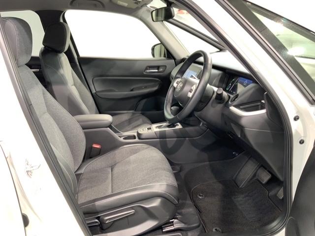 フィット e:HEVホーム H SENSING 新車保証 試乗禁煙車  9inchナビLXM-242ZFNi フルセグ リヤカメラ BTオ-ディオ ETC LEDライト サイドエアバッグ クルコン USB CarPlay(17枚目)