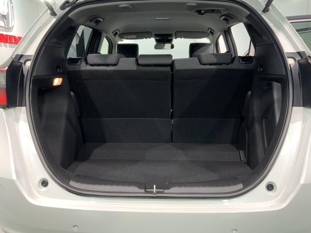 フィット e:HEVホーム H SENSING 新車保証 試乗禁煙車  9inchナビLXM-242ZFNi フルセグ リヤカメラ BTオ-ディオ ETC LEDライト サイドエアバッグ クルコン USB CarPlay(37枚目)