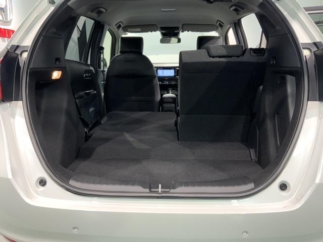 フィット e:HEVホーム H SENSING 新車保証 試乗禁煙車  9inchナビLXM-242ZFNi フルセグ リヤカメラ BTオ-ディオ ETC LEDライト サイドエアバッグ クルコン USB CarPlay(39枚目)