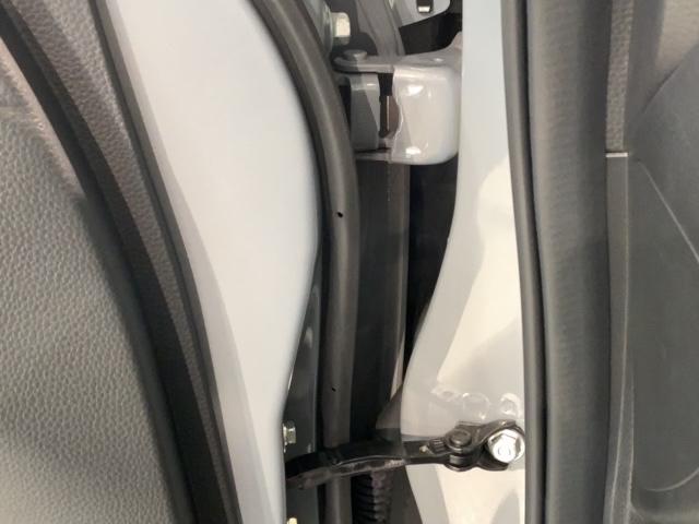 フィット ｅ：ＨＥＶＲＳ　Ｈ　ＳＥＮＳＩＮＧ　新車保証　試乗禁煙車　ナビＬＸＭ－２４２ＺＦＮｉ　フルセグＴＶ　リヤカメラ　ＢＴオ－ディオ　ＤＶＤ　ＣａｒＰｌａｙ　ＥＴＣ　ＬＥＤライト　クルコン　アルミ　サイドエアバッグ（43枚目）