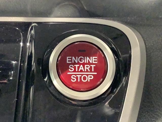 ワンプッシュでエンジンのスタート、ストップが出来て便利です。