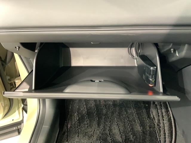 ヴェゼル e:HEVX H SENSING 最長5年保証 1オ-ナ- 純正ナビ TV Rカメラ BTオ-ディオ ETC LEDライト VSA クルコン アルミ スマ-トキ- スペアキ- 盗難防止装置 整備記録簿 ドアバイザ-(26枚目)