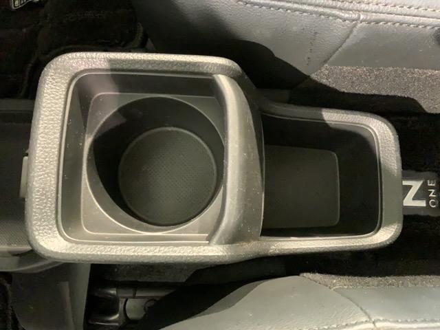 Ｎ－ＯＮＥ オリジナル　タバコ臭有り　Ｈ　ＳＥＮＳＩＮＧ　２ト－ン　最長５年保証　ワンオ－ナ－　ナビＶＸＭ－２１５Ｃｉ　Ｒカメラ　ＢＴオ－ディオ　ＬＥＤライト　ＶＳＡ　クルコン　スマ－トキ－　盗難防止装置　整備記録簿　ＡＡＣ（25枚目）