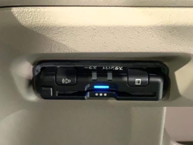 Ｎ－ＢＯＸジョイ ターボ　Ｈ　ＳＥＮＳＩＮＧ　２トーン　試乗禁煙車　８ｉｎｃｈナビ　ＶＸＭ－２４５ＺＦＥｉ　ＴＶ　リヤカメラ　ＢＴオ－ディオ　シ－トヒ－タ－　ＥＴＣ　ＬＥＤライト　両側電動ドア　ＶＳＡ　スマ－トキ－　ターボ（13枚目）