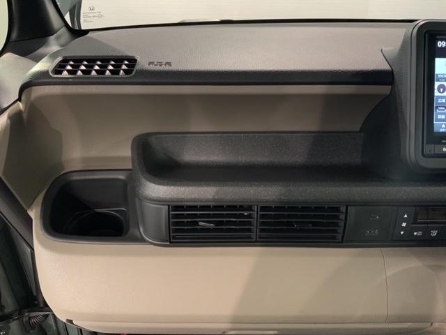 Ｎ－ＢＯＸジョイ ターボ　Ｈ　ＳＥＮＳＩＮＧ　２トーン　試乗禁煙車　８ｉｎｃｈナビ　ＶＸＭ－２４５ＺＦＥｉ　ＴＶ　リヤカメラ　ＢＴオ－ディオ　シ－トヒ－タ－　ＥＴＣ　ＬＥＤライト　両側電動ドア　ＶＳＡ　スマ－トキ－　ターボ（25枚目）