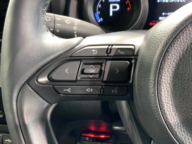 ヤリスクロス Ｇ　最長５年保証　１オーナー　純正ディスプレイ　オーディオ　リヤカメラ　ＢＴオ－ディオ　ＥＴＣ　横滑り防止　シートヒーター　Ｃａｒｐｌａｙ　クルコン　衝突軽減Ｂ　スマートキー　盗難防止装置　整備記録簿（7枚目）