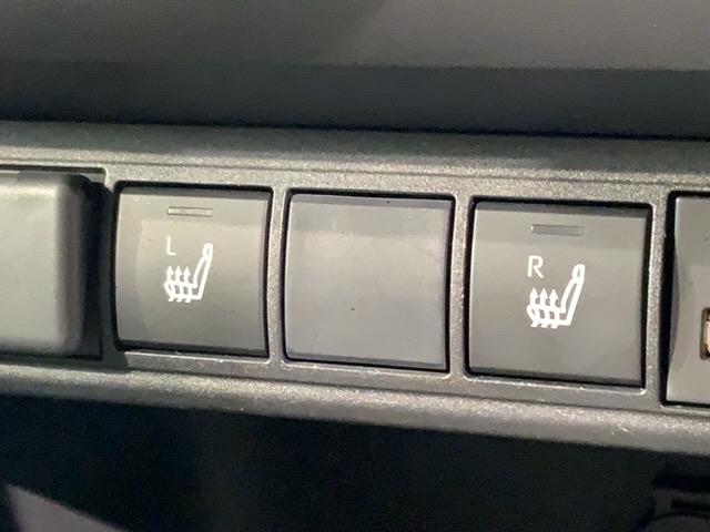 ヤリスクロス Ｇ　最長５年保証　１オーナー　純正ディスプレイ　オーディオ　リヤカメラ　ＢＴオ－ディオ　ＥＴＣ　横滑り防止　シートヒーター　Ｃａｒｐｌａｙ　クルコン　衝突軽減Ｂ　スマートキー　盗難防止装置　整備記録簿（12枚目）