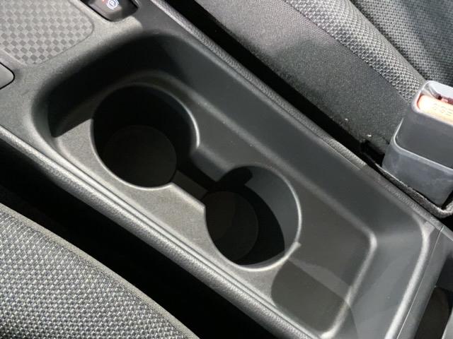 ヤリスクロス Ｇ　最長５年保証　１オーナー　純正ディスプレイ　オーディオ　リヤカメラ　ＢＴオ－ディオ　ＥＴＣ　横滑り防止　シートヒーター　Ｃａｒｐｌａｙ　クルコン　衝突軽減Ｂ　スマートキー　盗難防止装置　整備記録簿（28枚目）