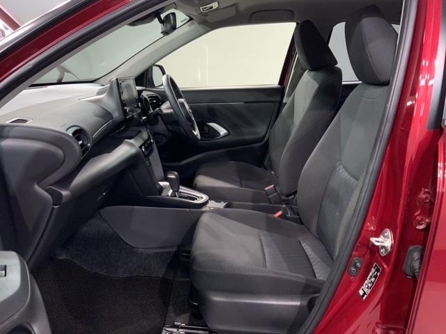 ヤリスクロス Ｇ　最長５年保証　１オーナー　純正ディスプレイ　オーディオ　リヤカメラ　ＢＴオ－ディオ　ＥＴＣ　横滑り防止　シートヒーター　Ｃａｒｐｌａｙ　クルコン　衝突軽減Ｂ　スマートキー　盗難防止装置　整備記録簿（31枚目）