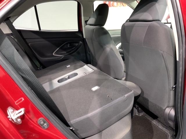 ヤリスクロス Ｇ　最長５年保証　１オーナー　純正ディスプレイ　オーディオ　リヤカメラ　ＢＴオ－ディオ　ＥＴＣ　横滑り防止　シートヒーター　Ｃａｒｐｌａｙ　クルコン　衝突軽減Ｂ　スマートキー　盗難防止装置　整備記録簿（35枚目）