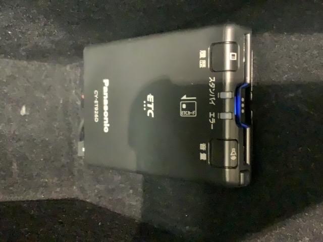 ヴェルファイア ２．５ＺＧエディション　最長５年保証　１１ｉｎｃｈナビ　ＴＶ　リヤカメラ　ＤＶＤ　リヤ席モニター　衝突軽減Ｂ　ＥＴＣ　ＬＥＤライト　両側電動ドア　シートヒーター　ベンチレーション　電動シート　クルコン　Ｐテールゲート　アルミ（11枚目）