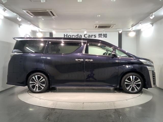 ヴェルファイア ２．５ＺＧエディション　最長５年保証　１１ｉｎｃｈナビ　ＴＶ　リヤカメラ　ＤＶＤ　リヤ席モニター　衝突軽減Ｂ　ＥＴＣ　ＬＥＤライト　両側電動ドア　シートヒーター　ベンチレーション　電動シート　クルコン　Ｐテールゲート　アルミ（51枚目）