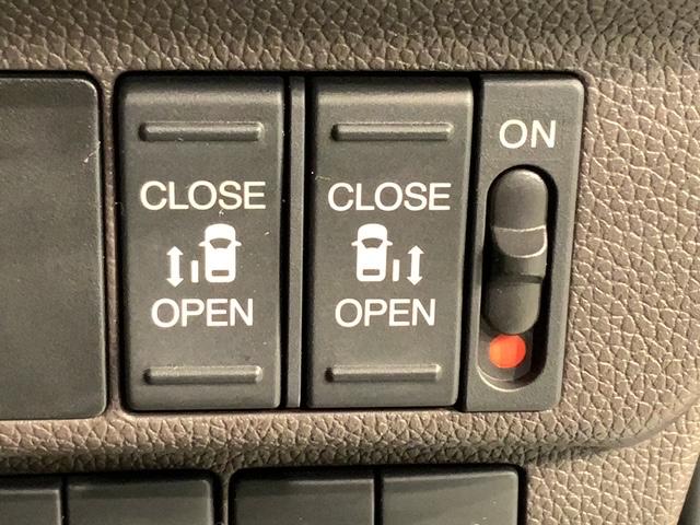 フリード G・ホンダセンシング 1年保証 ワンオーナー ナビ TV リヤカメラ BTオ-ディオ DVD 10.2inchリヤ席モニター ドラレコ ETC LEDライト VSA 両側電動ドア クルコン 盗難防止装置 整備記録簿(14枚目)