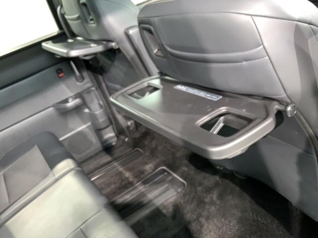 ステップワゴン e:HEVスパーダ 最長5年保証 ワンオーナー 8inchナビ LXM-232VFEi TV リヤカメラ BTオ-ディオ DVD ETC2.0 ドラレコ 8人乗 LEDライト 両側電動ドア シートヒーター USB(30枚目)