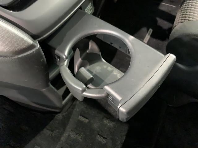 ���Џ��i���Z���^�[�ɂē��O���̃N���[�j���O�����{���Ă���܂��I