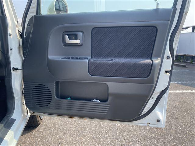 アルトラパン ＳＳ　５ＭＴ　ターボ　４ＷＤ　シートヒーター　Ｂｌｕｅｔｏｏｔｈ　ターボタイマー　オーディオ　キーレス　社外鉄チンホイール　社外マフラー　全塗装済（46枚目）