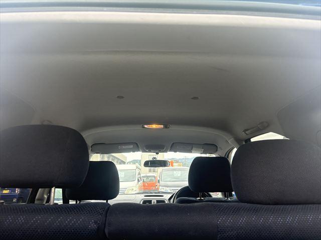 インプレッサスポーツワゴン 20N 5MT 4WD タイベル交換済 ETC キーレス 純正オーディオ MOMOステアリング 電動格納ミラー プロジェクターヘッドライト フロントフグランプ 純正アルミホイール(11枚目)