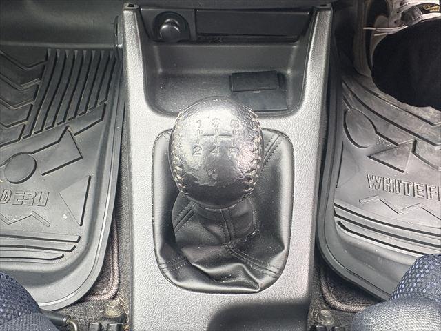 インプレッサスポーツワゴン 20N 5MT 4WD タイベル交換済 ETC キーレス 純正オーディオ MOMOステアリング 電動格納ミラー プロジェクターヘッドライト フロントフグランプ 純正アルミホイール(21枚目)