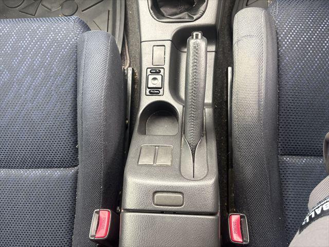 インプレッサスポーツワゴン 20N 5MT 4WD タイベル交換済 ETC キーレス 純正オーディオ MOMOステアリング 電動格納ミラー プロジェクターヘッドライト フロントフグランプ 純正アルミホイール(23枚目)