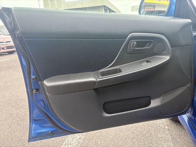 インプレッサスポーツワゴン 20N 5MT 4WD タイベル交換済 ETC キーレス 純正オーディオ MOMOステアリング 電動格納ミラー プロジェクターヘッドライト フロントフグランプ 純正アルミホイール(38枚目)