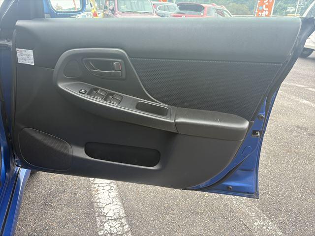 インプレッサスポーツワゴン 20N 5MT 4WD タイベル交換済 ETC キーレス 純正オーディオ MOMOステアリング 電動格納ミラー プロジェクターヘッドライト フロントフグランプ 純正アルミホイール(41枚目)