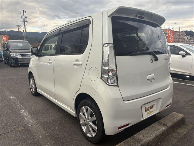 ワゴンＲスティングレー Ｘ　４ＷＤ　スマートキー　純正ナビ　ＴＶ　ＡＭ　ＦＭ　Ｂｌｕｅｔｏｏｔｈ　バックカメラ　シートヒーター　電動格納ミラー　フロント、リアドラレコ　ＥＴＣ　衝突軽減ブレーキ　横滑り防止装置　フロントフォグ（6枚目）