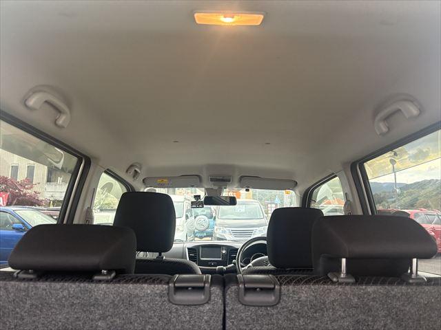 ワゴンＲスティングレー Ｘ　４ＷＤ　スマートキー　純正ナビ　ＴＶ　ＡＭ　ＦＭ　Ｂｌｕｅｔｏｏｔｈ　バックカメラ　シートヒーター　電動格納ミラー　フロント、リアドラレコ　ＥＴＣ　衝突軽減ブレーキ　横滑り防止装置　フロントフォグ（11枚目）