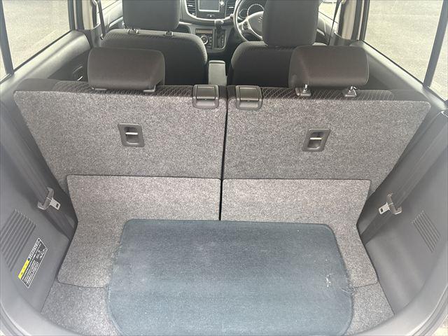 ワゴンＲスティングレー Ｘ　４ＷＤ　スマートキー　純正ナビ　ＴＶ　ＡＭ　ＦＭ　Ｂｌｕｅｔｏｏｔｈ　バックカメラ　シートヒーター　電動格納ミラー　フロント、リアドラレコ　ＥＴＣ　衝突軽減ブレーキ　横滑り防止装置　フロントフォグ（12枚目）